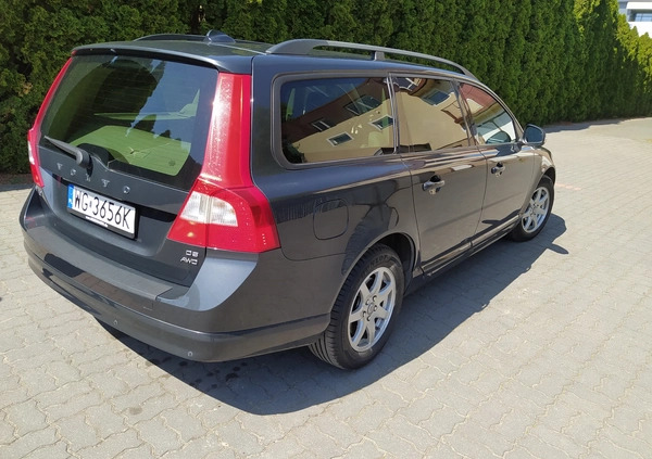 Volvo V70 cena 39500 przebieg: 192000, rok produkcji 2009 z Garwolin małe 137